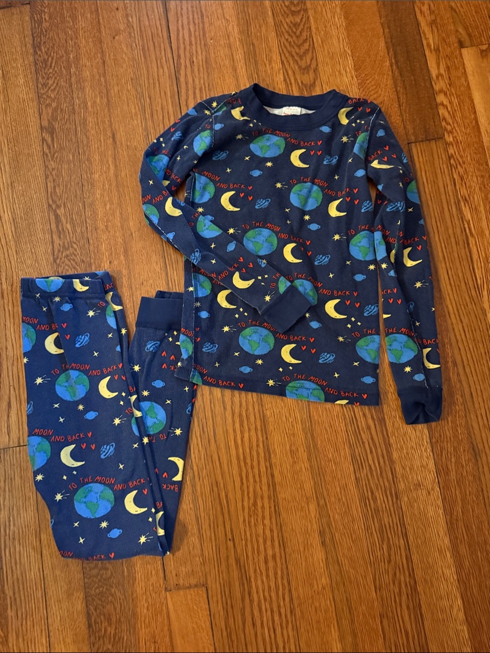 Size 10 Hanna Andersson two-piece pajama set f